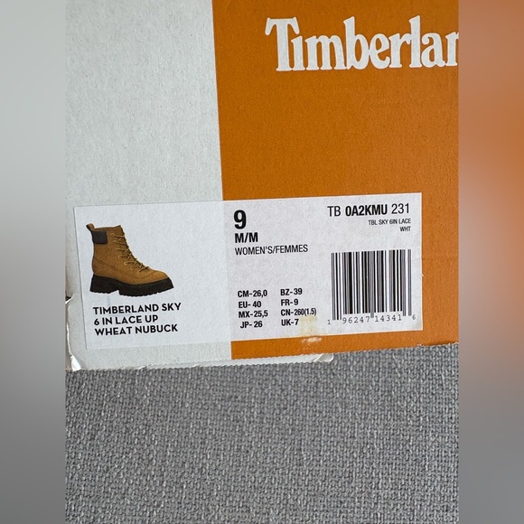 Timberland Sky 6-Inch Lace-Up Boots – Size 9 - Picture 4 of 14